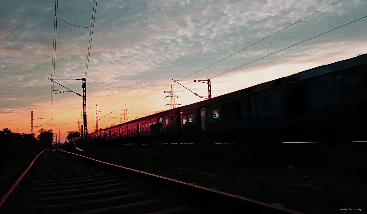 Puspendra36's tweet photo. Sunset
#sunsetphotography #NCTDREAM_THEDREAMSHOW4inBKK #NCTDREAM #bbtvi #MUFC #HAECHAN #BBNaijaS10 https://t.co/zPfu2IIUZm