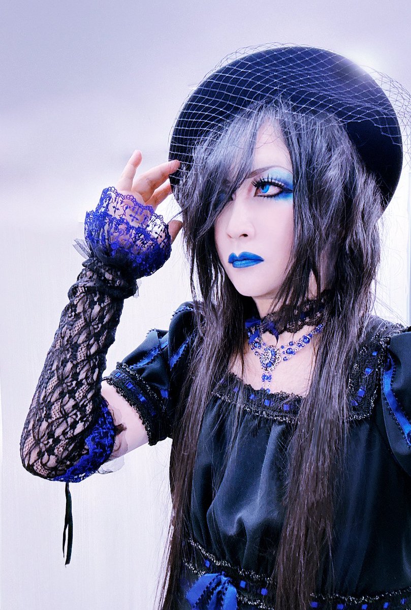 【manaさま】専用ページ Moi dix Mois(Mana) (@M_d_M_official) / X
