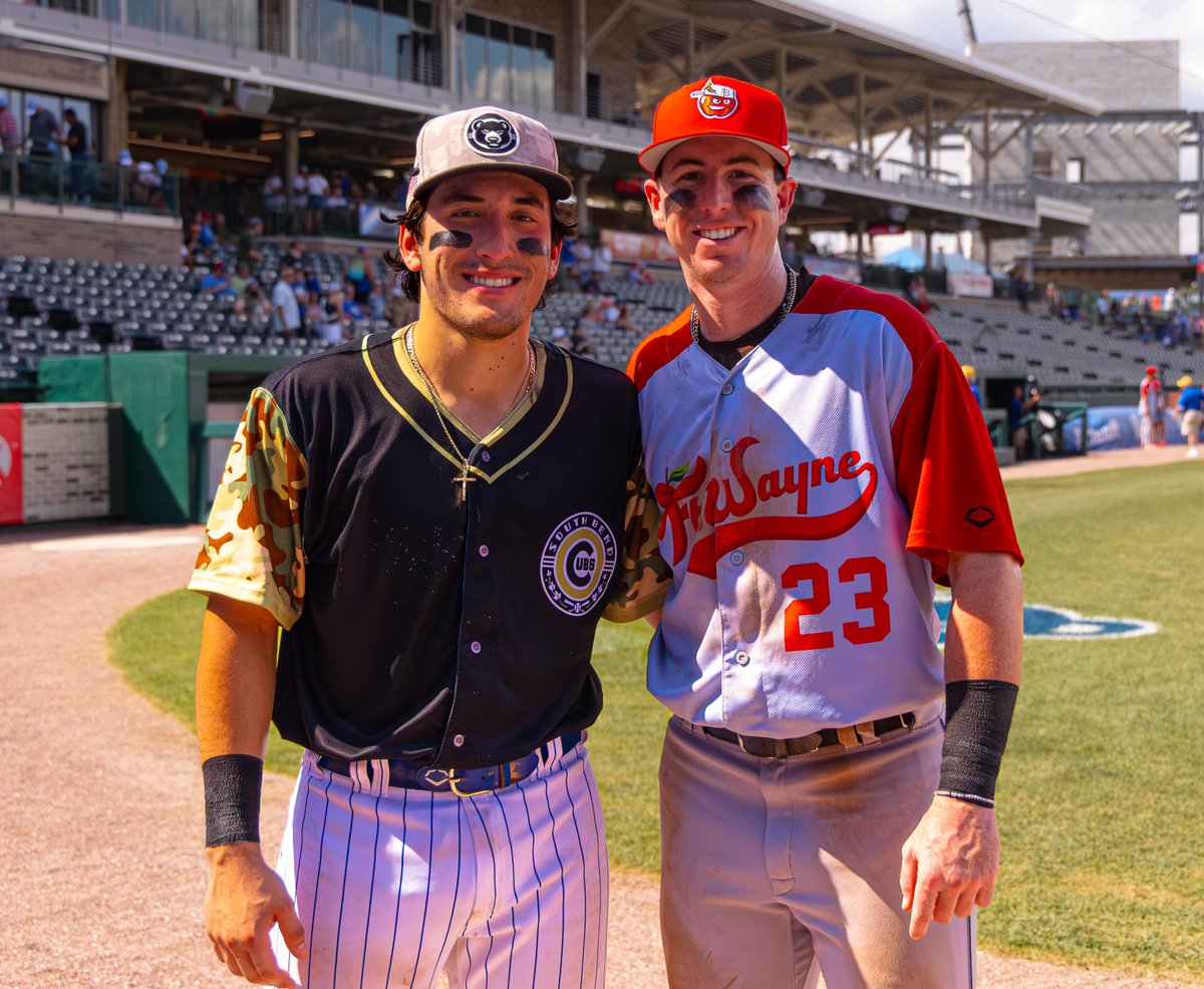 ✌🏼studs ⁦<a href="/USDToreros/">San Diego Toreros</a>⁩ for life #Cubs #Padres