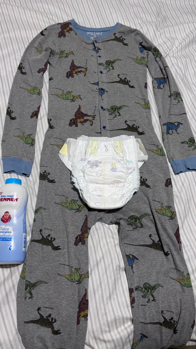 It's time to bedtime baby boy✨ #abdl #diaperboy