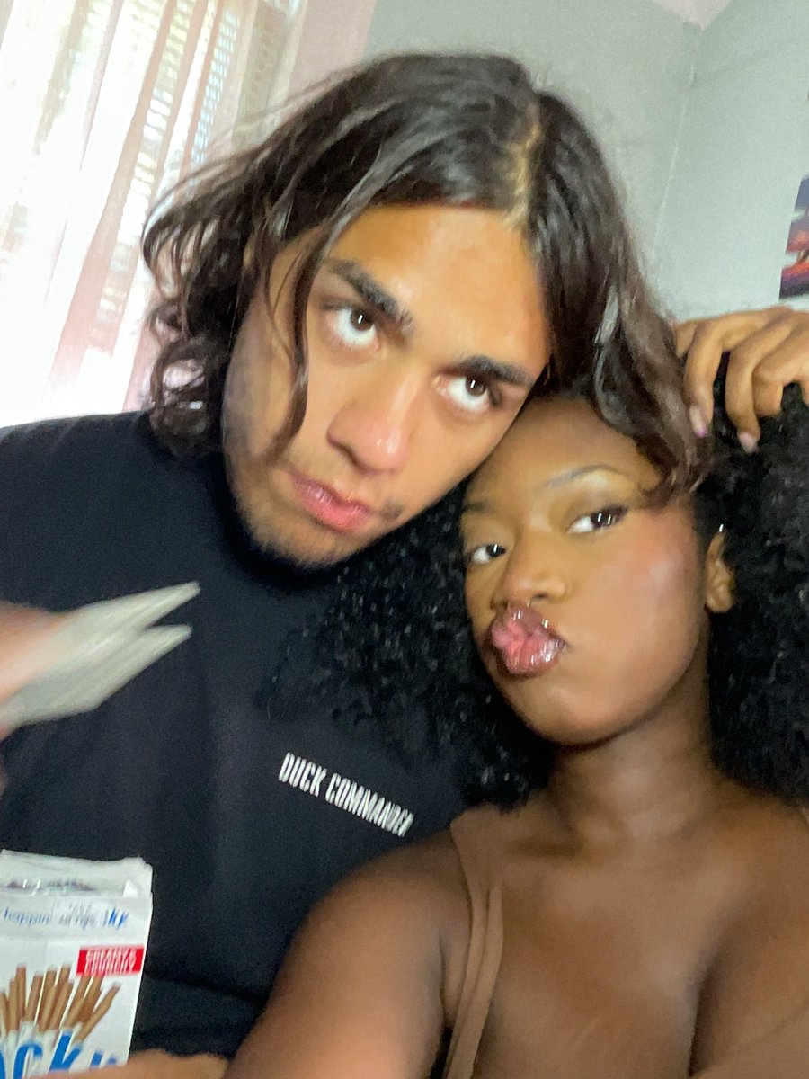 me and my luva😭😭😭💗💗💗💗💗🫦🫦🫦(2 years next month btw)