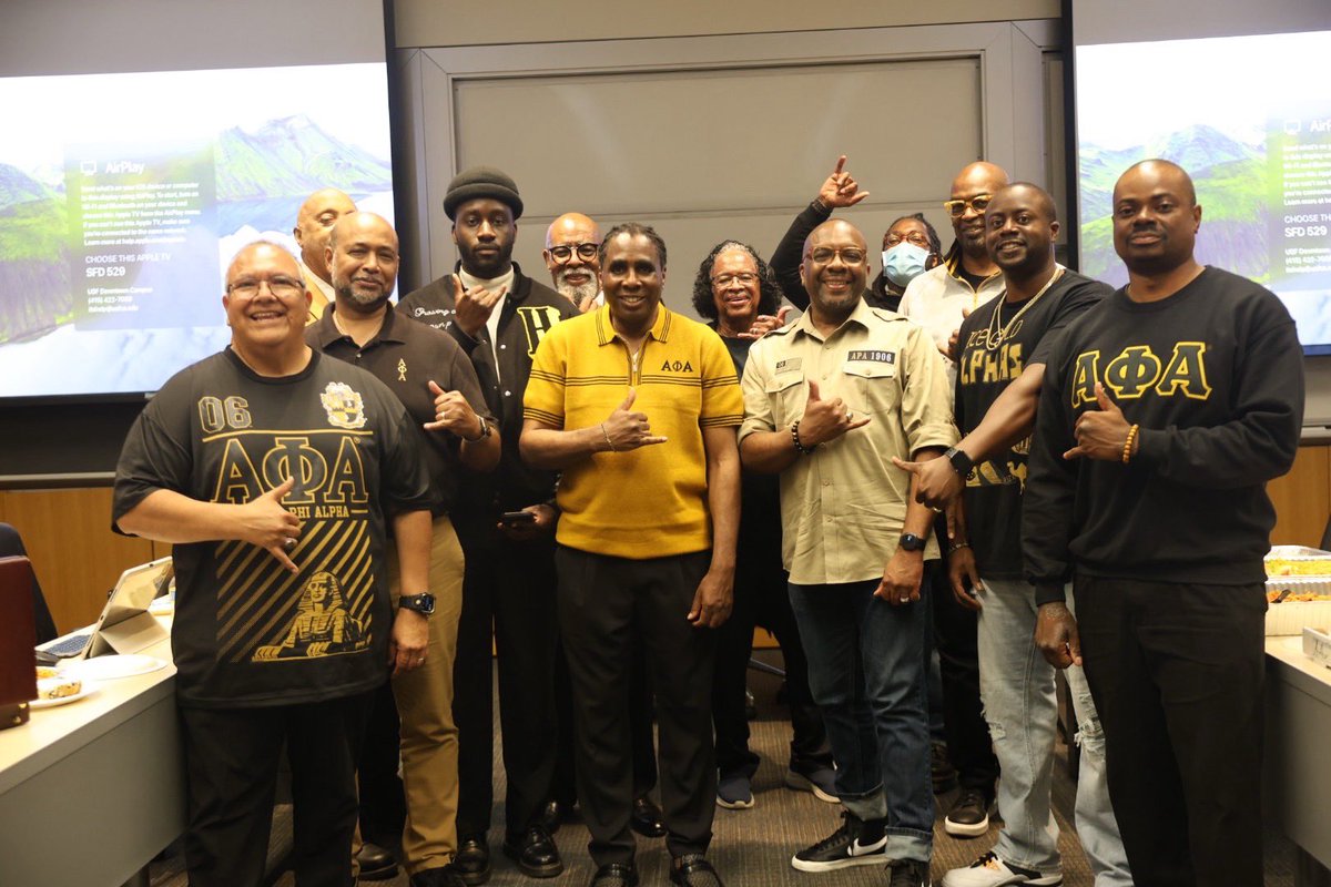 sf_alphas's tweet image. Another successful Gamma Chi Lambda Chapter Retreat in the beautiful City of San Francisco. Brotherhood, food, togetherness, and laughs on a great Saturday, and looking forward to the next one. BIG 06! 🤙🏾❄️🤙🏾 #AlphaPhiAlpha #APhiA #AlphaWest #Divine9 #D9 #NPHC #BGLO #California
