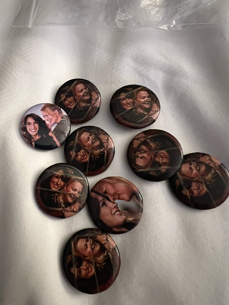 i gave away so many Tibette buttons in chicago. 🤗 these are all have left. i’ll have to print more for the next time. pleasure to talk to anyone about jennifer &amp; “bette &amp; tina.” 🥰