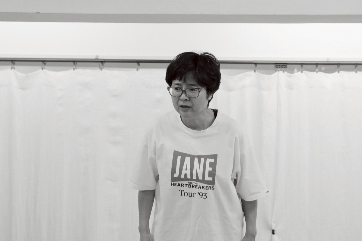 初日まであと4️⃣日

🙌人物紹介⑤
#佐藤真弓

キュートで可憐

真弓さんの代名詞と
言い切れます

のぶえさんとの共演は
18年ぶり

もしかすると…
また18年見れない可能性も
あるのかも…かも…かも

そんな貴重なお二人のシーン
クセになります

【宇佐美】
病気の息子(健司)を持つ母親