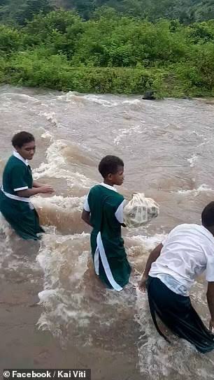 The Instigator (@am_blujay) on Twitter photo Imagine what R450million used for National Dialogue could have done to help Eastern Cape kids <a href="/SizweDhlomo/">Sizwe Dhlomo</a> #siztheworld Imagine what R450million used for National Dialogue could have done to help Eastern Cape kids <a href="/SizweDhlomo/">Sizwe Dhlomo</a> #siztheworld
