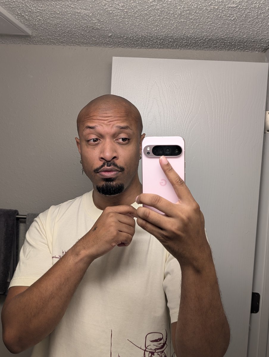 Aight. I'm about to go be in the streets for a couple hours. 🫶🏾