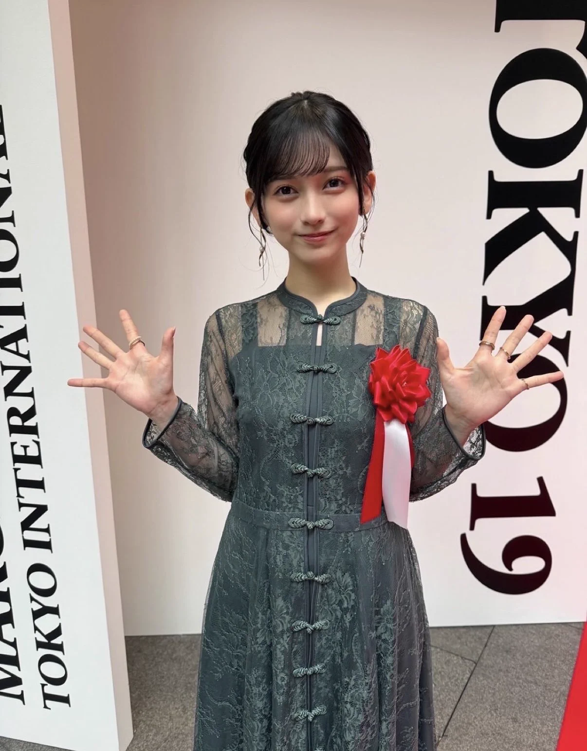 pyon🪄︎︎アイドル私服衣装特定(乃木坂┊︎櫻坂┊︎日向坂 etc) on X