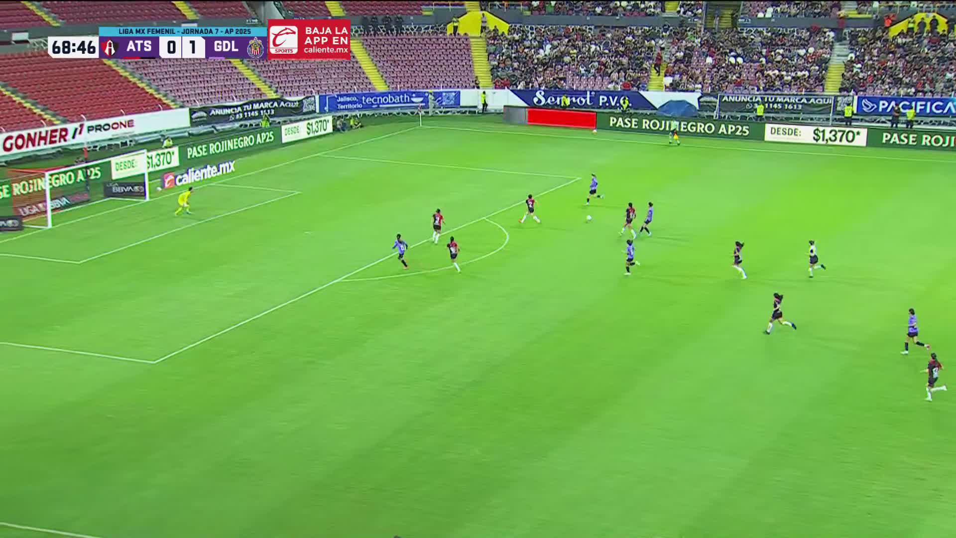 💜 ¡LA MÁXIMA ANOTADORA DEL CLÁSICO TAPATÍO Y DEL FUTBOL FEMENIL MEXICANO PRESENTE! 💜📺 Sigue el partido EN VIVO por la señal de @Tubi_mx 👉