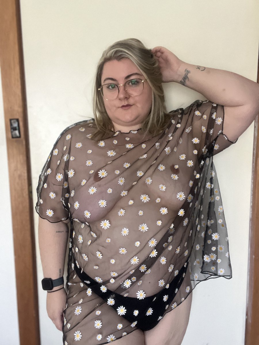 do you think I can get away with wearing this shirt to the shops? 🤭