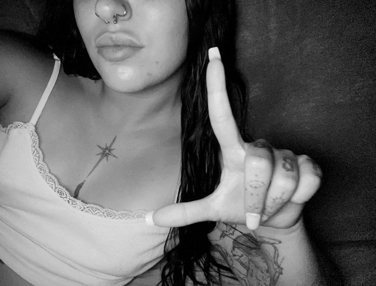 Nadiaonhell's tweet image. throne.com/diosanadia ¡Echa un vistazo a mi perfil en Throne!

YA ESYOY ACTIVA EN THRONE, a comprar mis caprichos de diosa….🤭😈😈😈