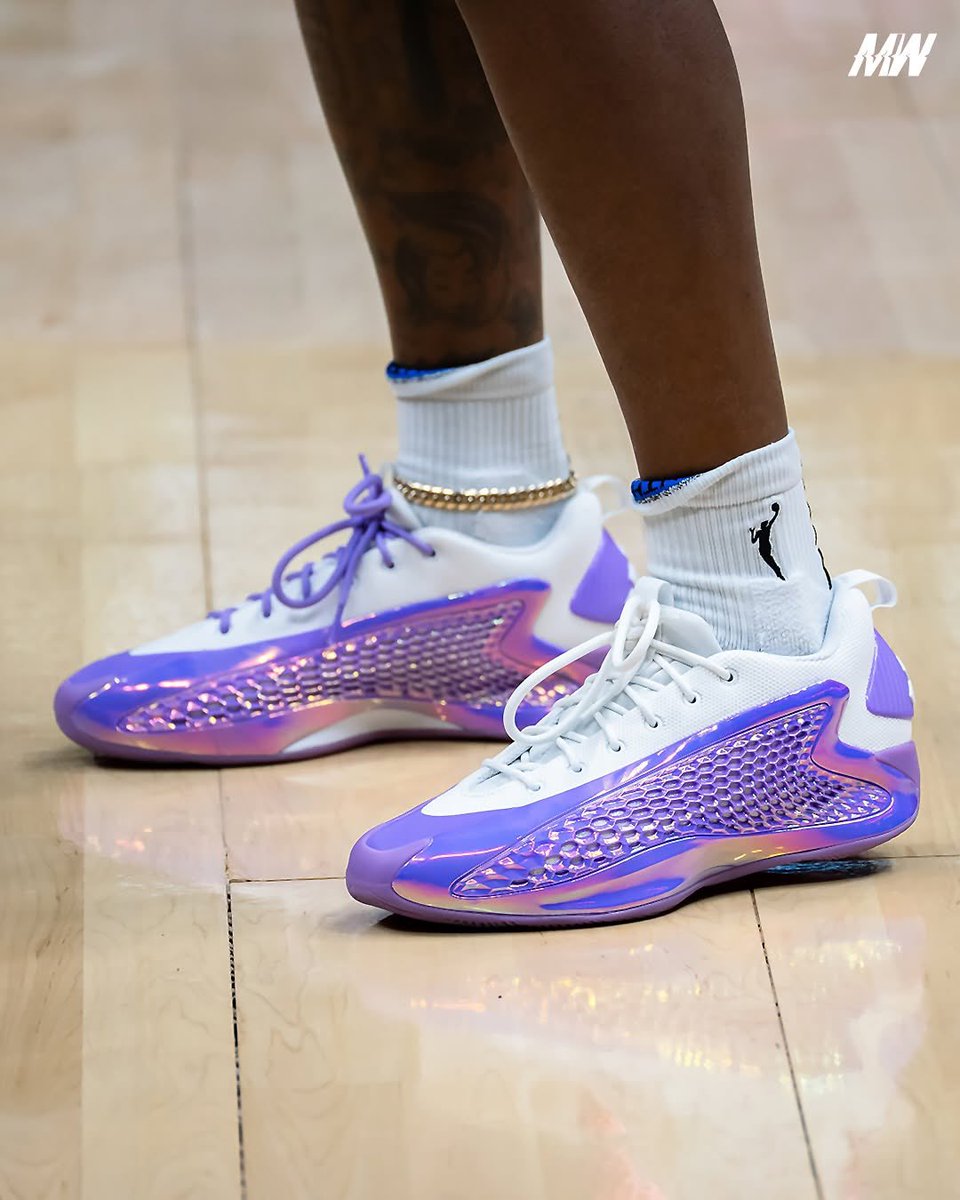 nicekicks's tweet photo. Erica Wheeler debuted a new adidas AE 1 PE and it’s phenomenal 🔥🔥🔥@madeforthew https://t.co/zuBvN0oaTC