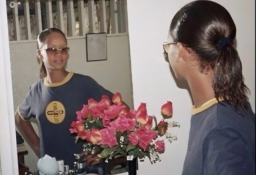 faiththegemini's tweet photo. me coming home to see if i was ugly on the street or not https://t.co/NosqFfpt3d