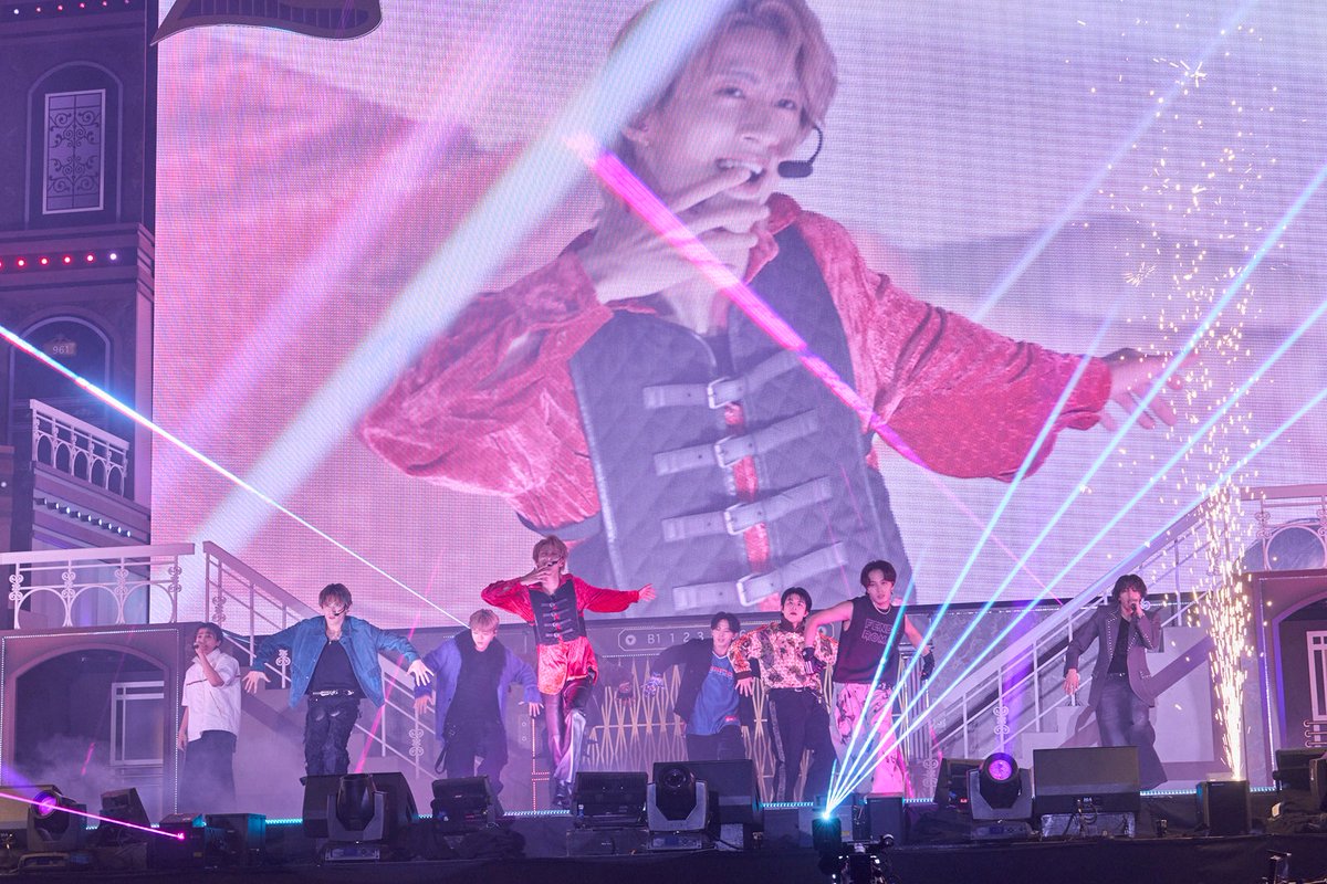 modelpress's tweet photo. 【EBiDAN THE LIVE 2025🏨🎤】

EBiDAN、ホテルクルー姿で集結🦐
演出担当ユーキが“節目の年”向け奮起「もっと上に」

📸写真33枚／全公演セットリスト
https://t.co/MMTwojSci6

超特急
M!LK
SUPER★DRAGON
Sakurashimeji
ONE N’ ONLY
原因は自分にある。
BUDDiiS
ICEx
Lienel

#エビライ https://t.co/tCZJVJTDSx
