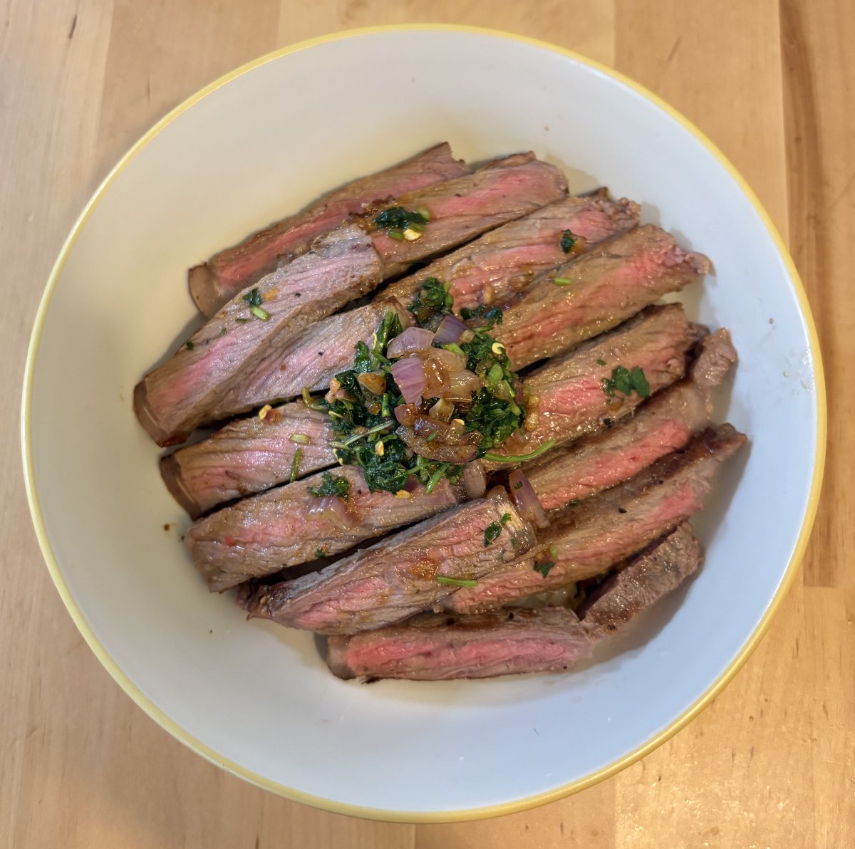 chojihuu's tweet photo. me and the dinner i made (steak donburi with a cilantro lemon sauce) https://t.co/f5tztuxRsM