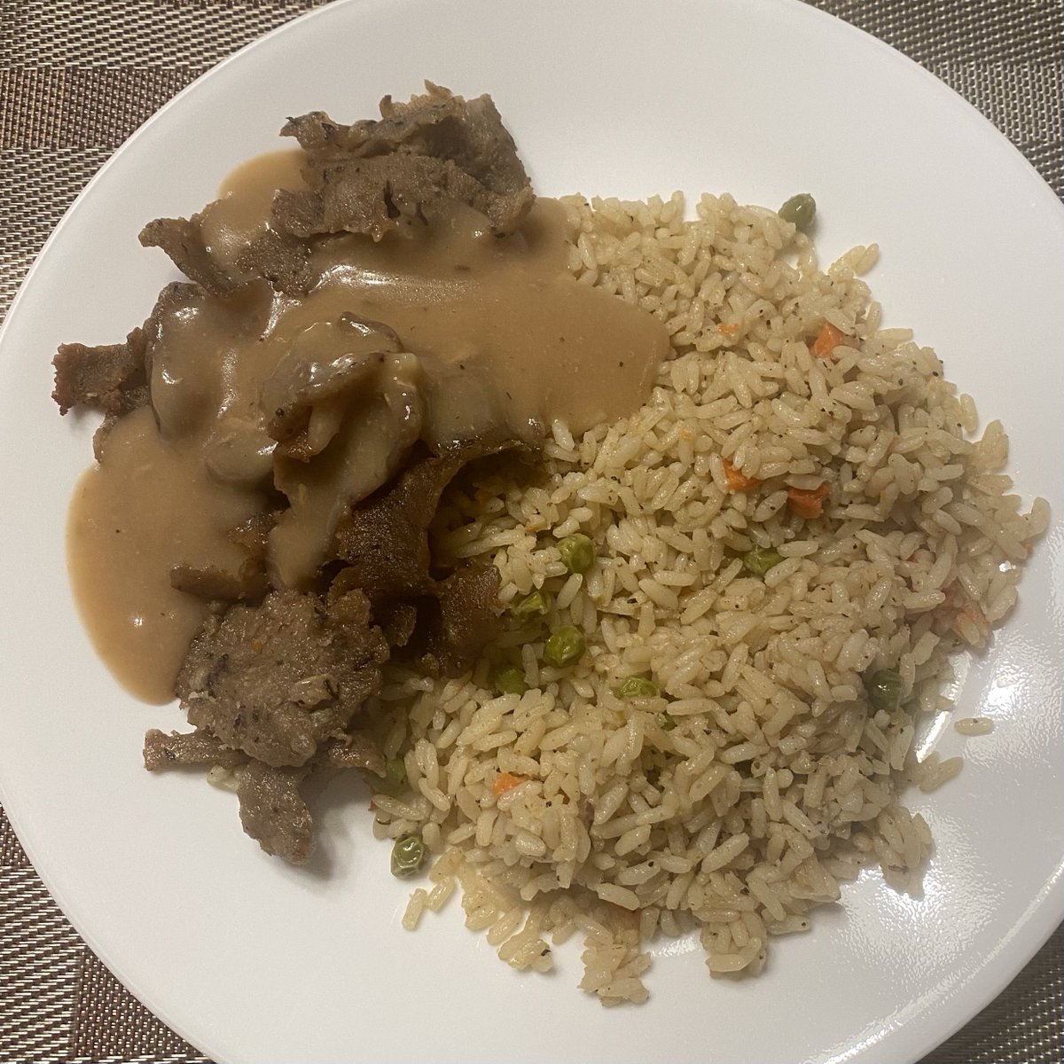 Rice Pilaf and Shredded Lamb with Gravy 🐑