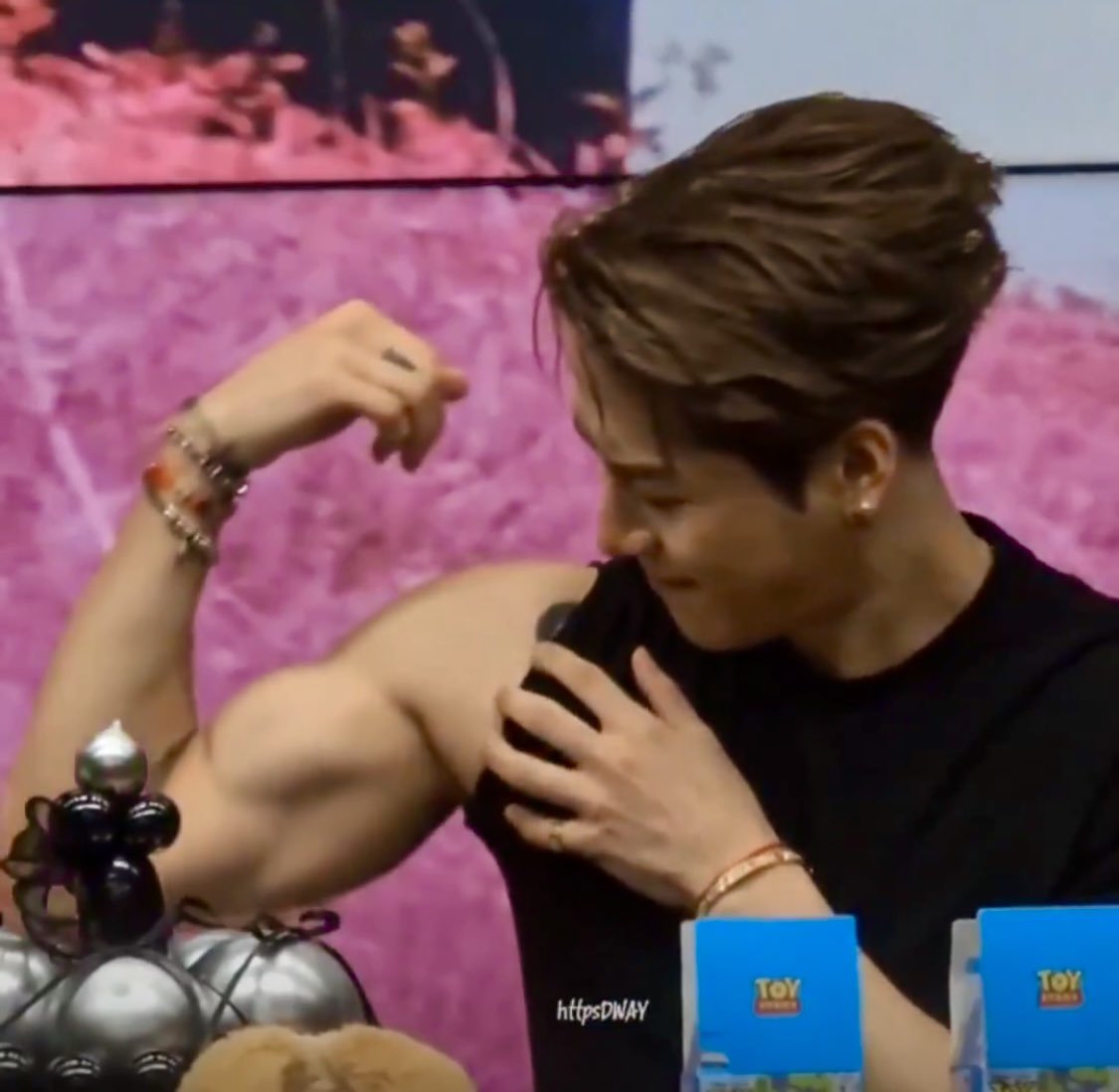 Boney M. - Daddy Cool (Lyrics) youtu.be/Od7WCNJSyks?si… via <a href="/YouTube/">YouTube</a> 🤪🤪🤪🤪🤪🤪🤪 <a href="/JacksonWang852/">Jackson Wang</a>