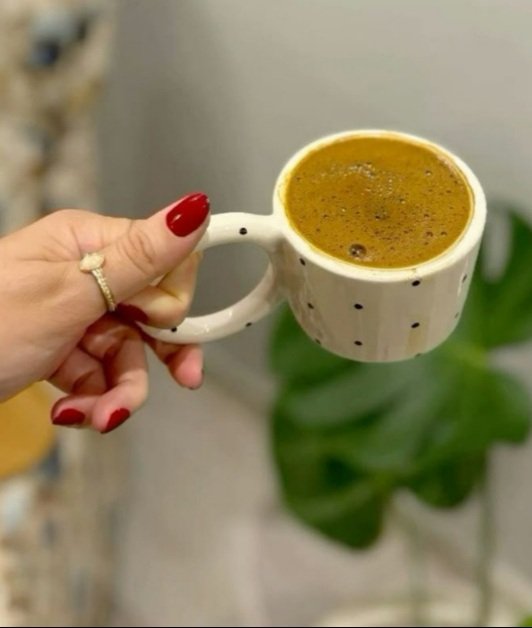 Gün yenilendi. Umutlar tazelendi. 
Günün getirdikleri de güzel olsun.😊
İyi haftalar olsun hepimize…🌸
#Günaydın☕️ 🌸🐾💙🍀🍒