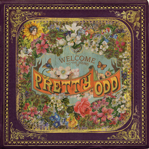 AnonyOuma's tweet photo. I mentioned this in my Folie a Deux post. Pretty. Odd. P!ATD decided to get more folk-y, more psychedelic-y... And I am HERE for it! Of course, fans of Fever didn't exactly like it... Except they swore to shake it up if you swore to listen, bro! You wanted this! (1/?) https://t.co/8Gb38Z5RUn