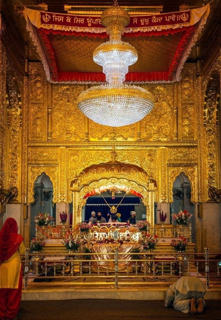ਅਬ ਰੱਛਾ ਮੇਰੀ ਤੁਮ ਕਰੋ ॥ 
Now please, keep me under Your protection; 

ਸਿੱਖਯ ਉਬਾਰਿ ਅਸਿੱਖਯ ਸੱਘਰੋ ॥
grant me virtuous learning and dispel my ignorances
🌸 ਵਾਹਿਗੁਰੂ ਜੀ 🌸🙏