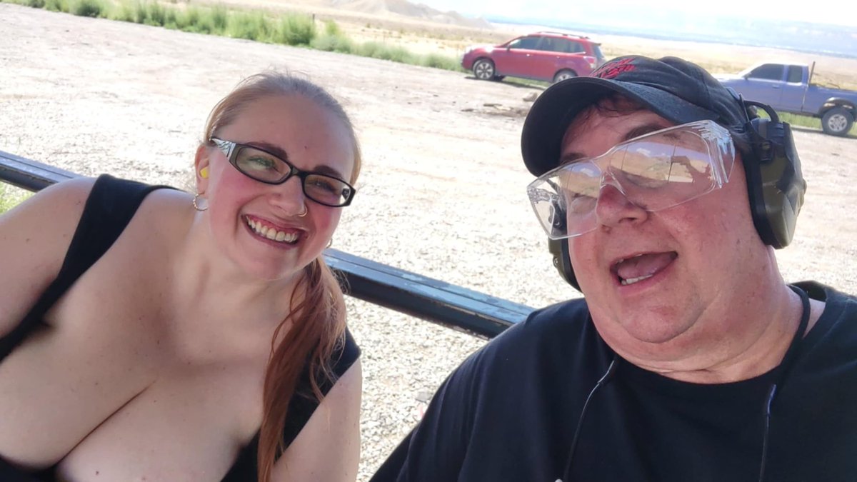 DakotaRaeMcK's tweet photo. Went out to the gun range with some of the cast/crew of our upcoming movie. Love that they are making sure everyone feels comfortable and safe handling a gun.π¬π₯β¨ποΈπ«π°ππΈπ
#GJIndieFilms #FelinaMovie #FelinasRevenge #GJCasting #ColoradoTalent #ColoradoFilms #FilmsOfTheWesternSlope #GJInfinityMediaProductions #ActorsOfGrandJunction #GJFilms