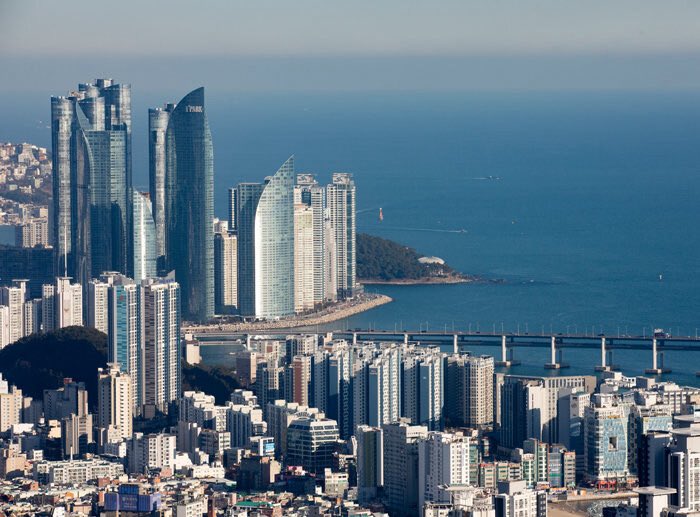 서울에서 사는 지방 출신들 특징

일자리만보장되면 미련없이 서울떠나서 
고향으로 돌아가고 싶어함