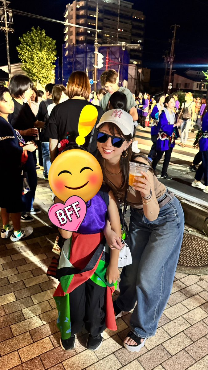 ask_3751's tweet photo. お仕事でお盆はとっても忙しかったけど、
唯一のお休みの日は、ポケGO友達がお祭りでダンスを踊ると聞いて応援に行ってきました🥰

マックスフィナーレもお仕事の合間にちょこちょこ頑張るので
ムゲンダイナや諸々リモート招待くださる方フレンド追加お願いします🫶🏻𓈒𓏸︎︎︎︎ https://t.co/QhYcRNGNpA