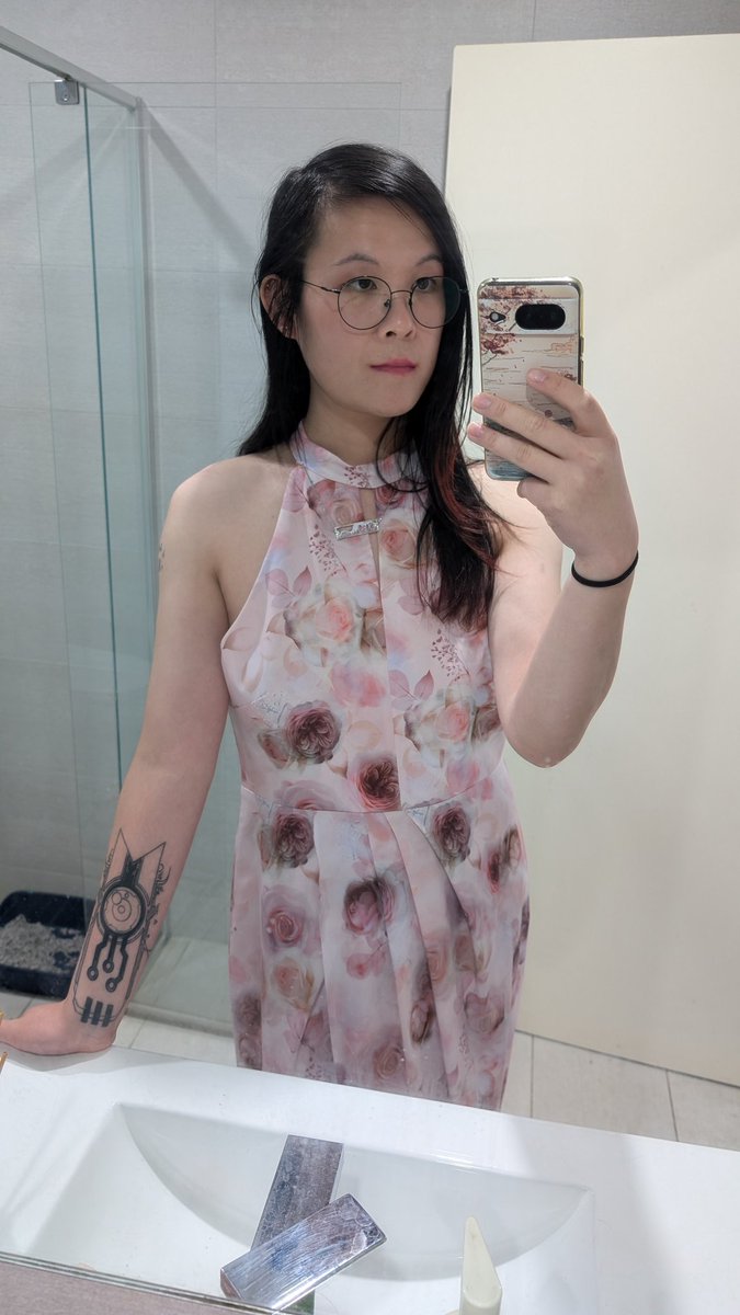 Jasmine('s boobs hurt) tweet media