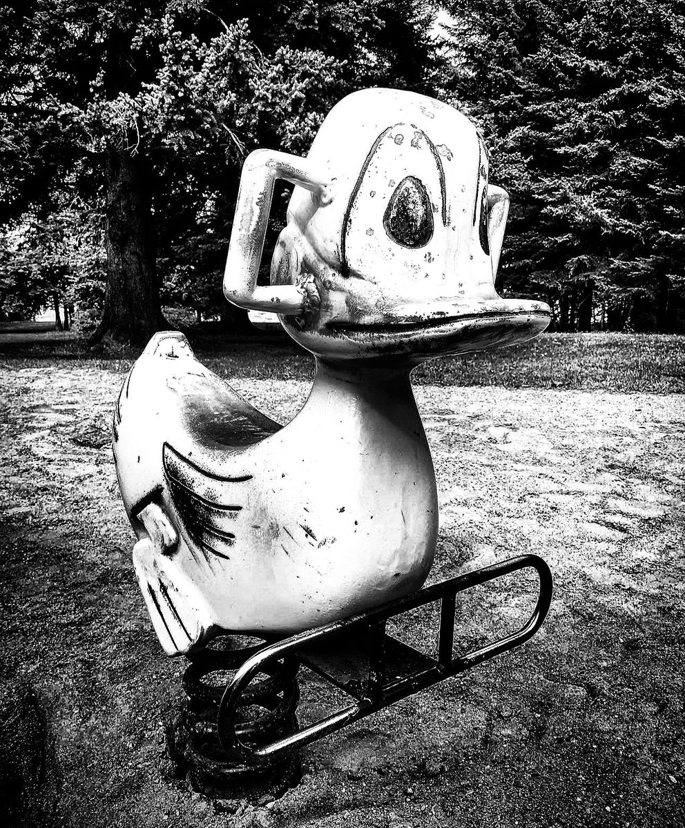 ChristinaKottm2's tweet photo. I have always had a curiosity for abandoned parks and places. For me, the black & white added some layered mystery. π€ π€ #FunWithFilters #creepy #SomethingDifferent https://t.co/8HdyjxuAxR