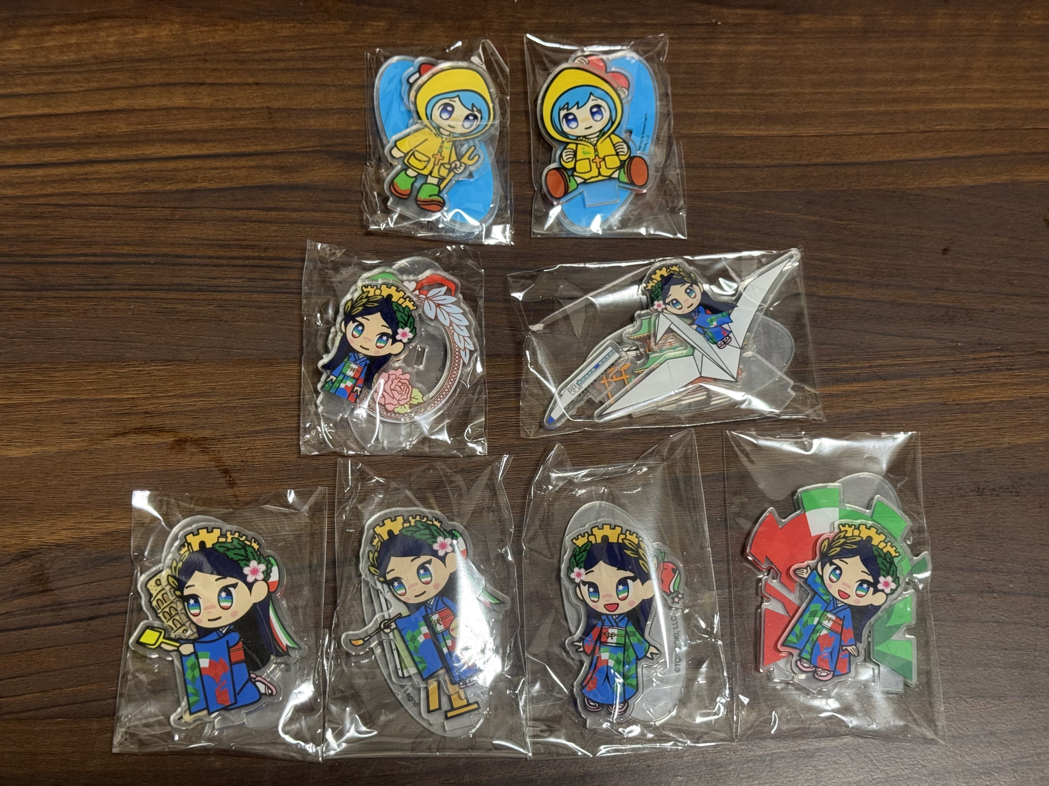 万博限定イタリア館限定イタリアちゃん　アクリルスタンド　キーホルダー　ピンバッジ 万博イタリア館限定】イタリアちゃん アクリルキーホルダー