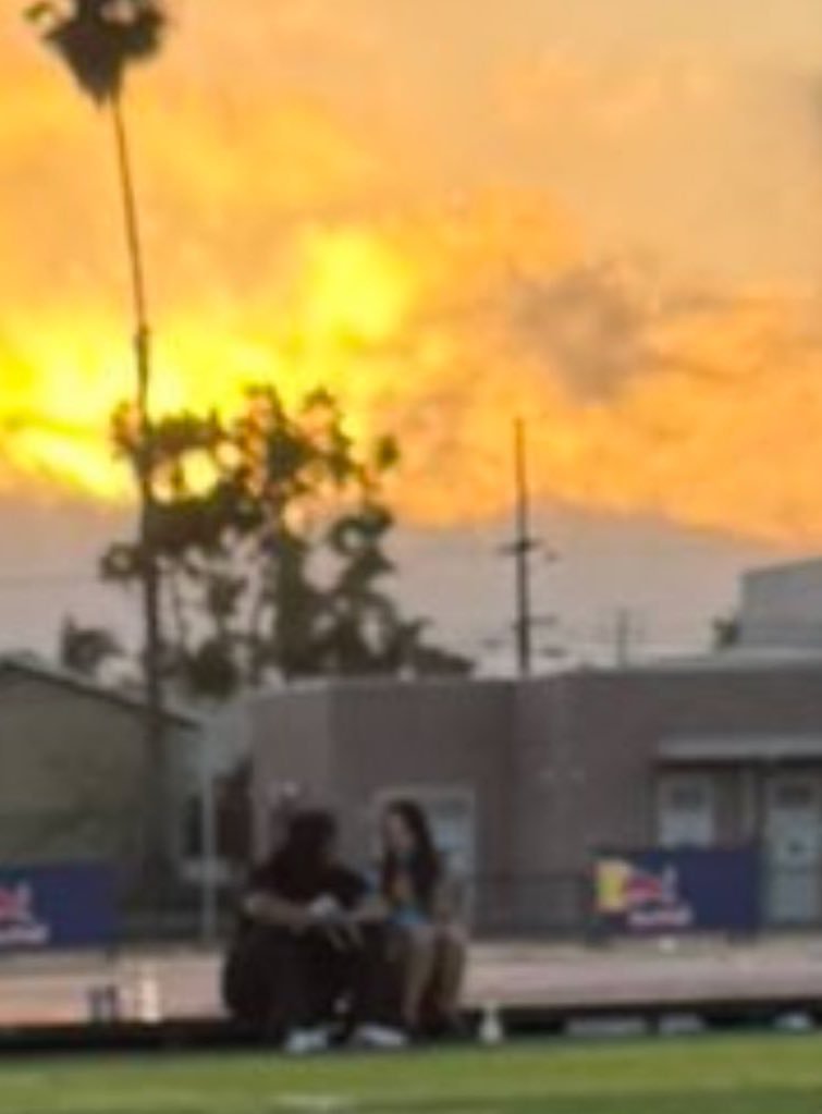 ShayanelH's tweet photo. A cinematic sunset for a cinematic ending to the Agent x Emily summer, script writers cooked HARD https://t.co/QPTg1hzM1l