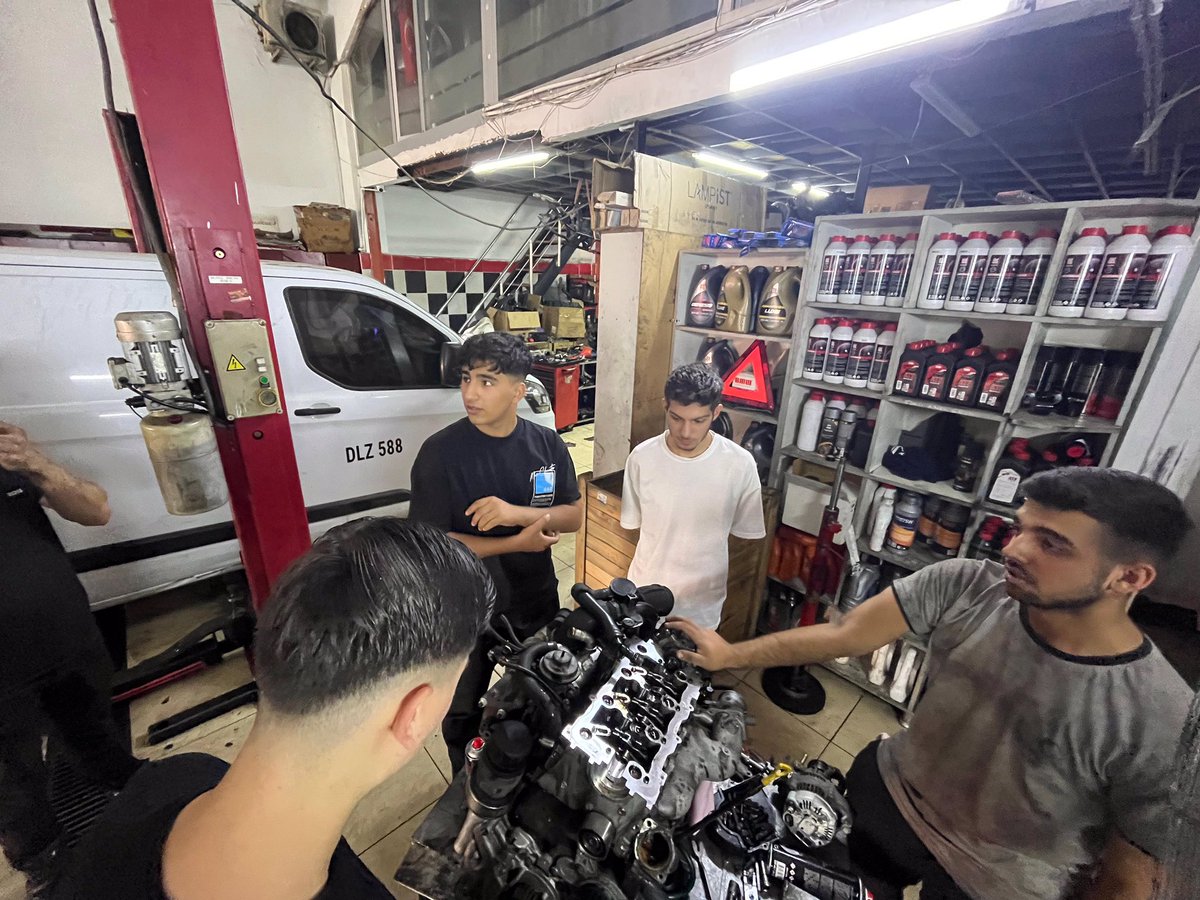 Kutadgu Bilig Ortaöğretim Yaz Gelişim Programı Faaliyetleri, kapsamında Meslek tanıtım  Motor Mekanik mesleğini yerinde öğrendik

Tüm  gençliğimizi programlarımıza katılmaya, Ocağımıza davet ediyoruz 🇹🇷

Varolsun Ülkü Ocakları 🇹🇷.