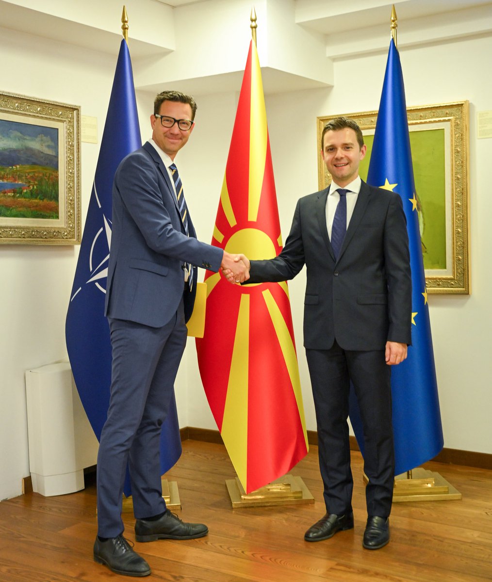 🇲🇰🇸🇪 Today I received the copies of credentials of the new Ambassador of the Kingdom of Sweden, Ola Sohlström. 

We reaffirmed our commitment to deepening bilateral relations, with a particular focus on economic cooperation. I expressed gratitude for Sweden’s clear support for