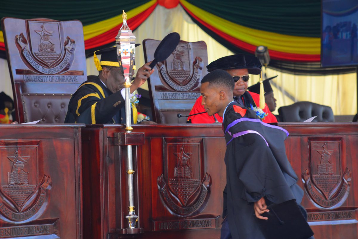barrister_gutu's tweet photo. Dear X family, yours truly has mastered the law⚖️:

I am elated to share my joy of graduating with a Master of Laws in Land and Natural Resources awarded with Distinction. Thanking God for this milestone which I felt I should complete before #30. #goals #graduation #masteroflaws https://t.co/RmEMZ9P5IS