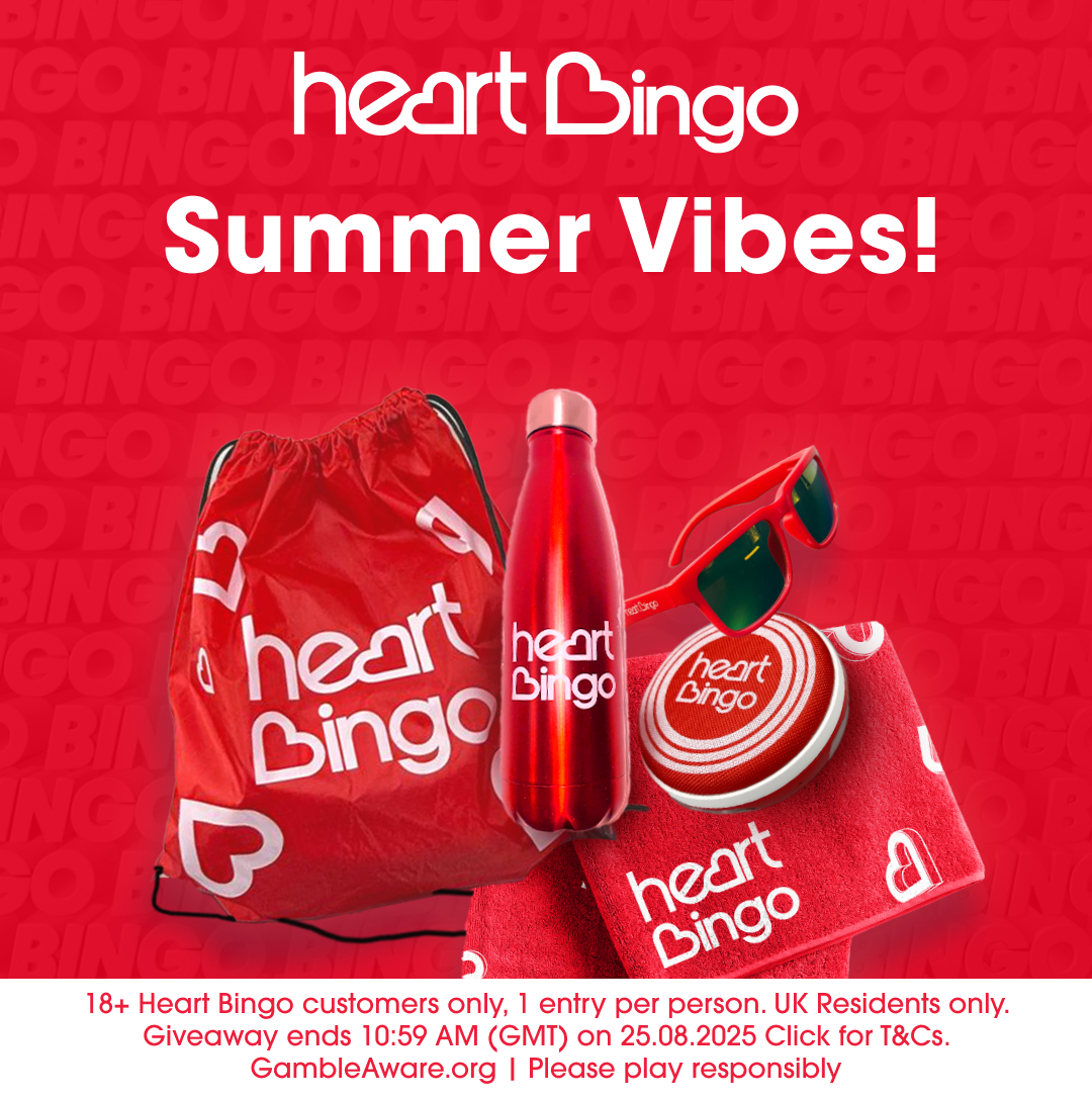 HeartBingo's tweet image. #MerchMonday is back! 😎 We are excited to launch our NEW summer merch bundles. 5 x bundles are up for grabs. Here's how to get involved:

1. Like, retweet &amp;amp; tag a friend ❤️
2. Winners picked 25th August 2025... Good luck!

T&amp;amp;C's: shorturl.at/UuXWB

#competition #giveaway