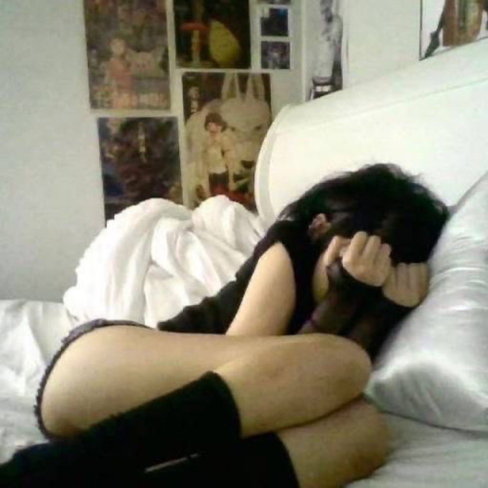 lili! ★ 🦴 tweet media