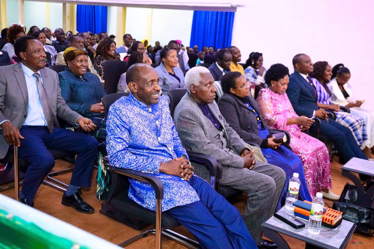 FaithTvKenya's tweet photo. Highlights from “The Encounter” Youth Kesha at CFF Central Church.

Did you witness the move of God?

@cffministries | @hknganga 
#YouthKesha #QAsession #CFFCentral #HarrisonNganga #TheEncounter #Highlightphotos https://t.co/o9PZ0xXeHO