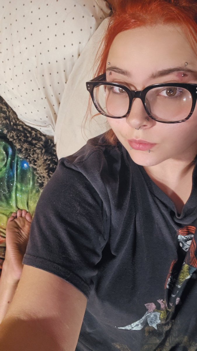PayGoddessSky's tweet photo. Look at me and remember your existence is validated only by how well you pay. Your money is mine. Your devotion is mine. You are mine. https://t.co/9r1YRg6o1u