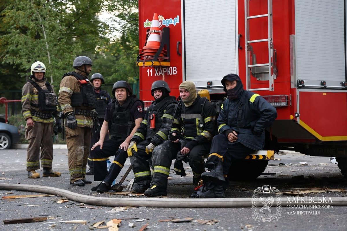 #Kharkiv stands — thanks to incredibly #brave 🇺🇦 people who save lives under fire