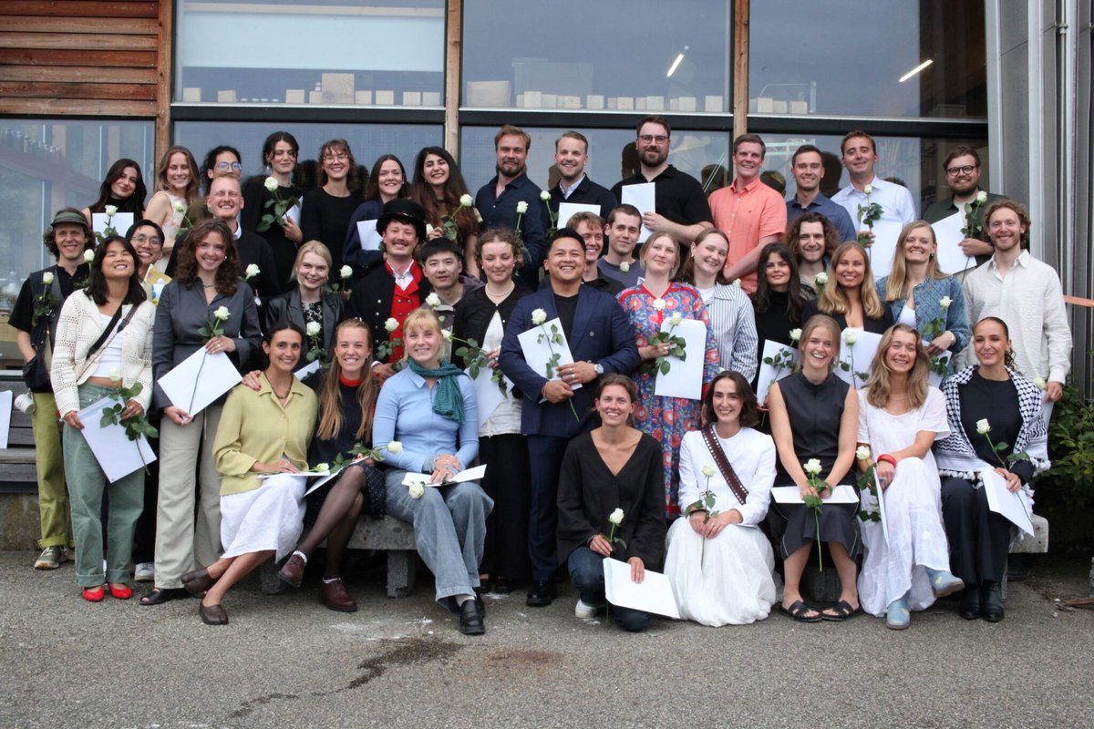 Diploma Ceremony 2025

On Saturday, we officially opened the new academic year at BAS. We welcomed our new students and celebrated our recently graduated 42 Masters in Architecture.

The diploma exhibition will be open all week here at BAS, welcome !

Photo: A. Ivashkevich