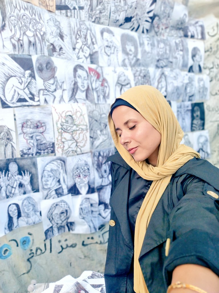 After a horrible night 

GOOD MORNING IF ANYONE CARE!
MY FAM AND I SURVIVED.

IF YOU’RE SCROLLING, LEAVE A DOT!