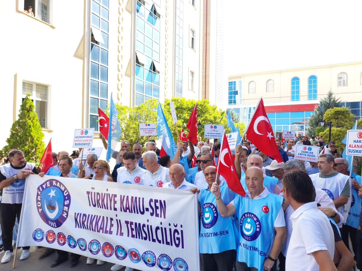 Kamu_Sen's tweet photo. 18 Ağustos Pazartesi günü Türkiye genelinde iş bırakıyoruz. 

Memur Hakkını İstiyor!

📍Çorum
📍Kırıkkale
📍İzmir
📍Kilis https://t.co/yomQAmR1yt