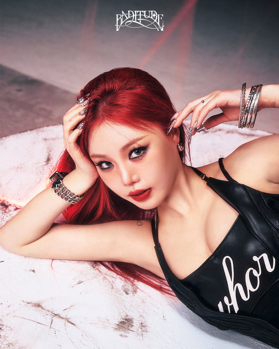 globalsoojin's tweet photo. SOOJIN stuns on first concept photos for new single ‘BADITUDE’ out August 27th. 

#SOOJIN #수진 #BADITUDE https://t.co/iFo3DCSsWc