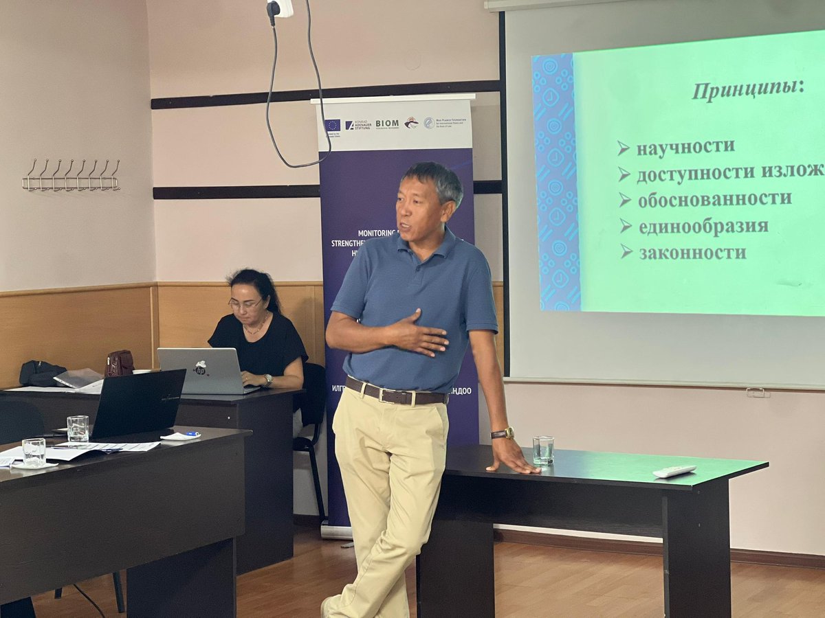 biomteam's tweet photo. 📘 From civil society in Kyrgyzstan is gaining tools to engage in lawmaking.
Trainings supported by the 🇪🇺 #MonitoringForJustice project strengthen legal literacy,foster dialogue with state bodies of human rights,gender equality &amp; sustainability.
#EU4KG @EUinKyrgyzstan @KASonline https://t.co/PBeqg25rmV