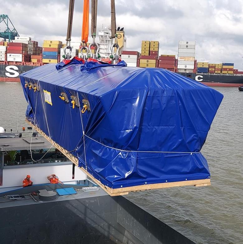 DAKO Worldwide Transport has returned to the Garabito power plant in Costa Rica 15 years after delivering the original engines to manage the replacement of an engine block.

bit.ly/3Hjm6wh
 
#heavylift #projectcargo #projectlogistics #projectforwarding #logistics