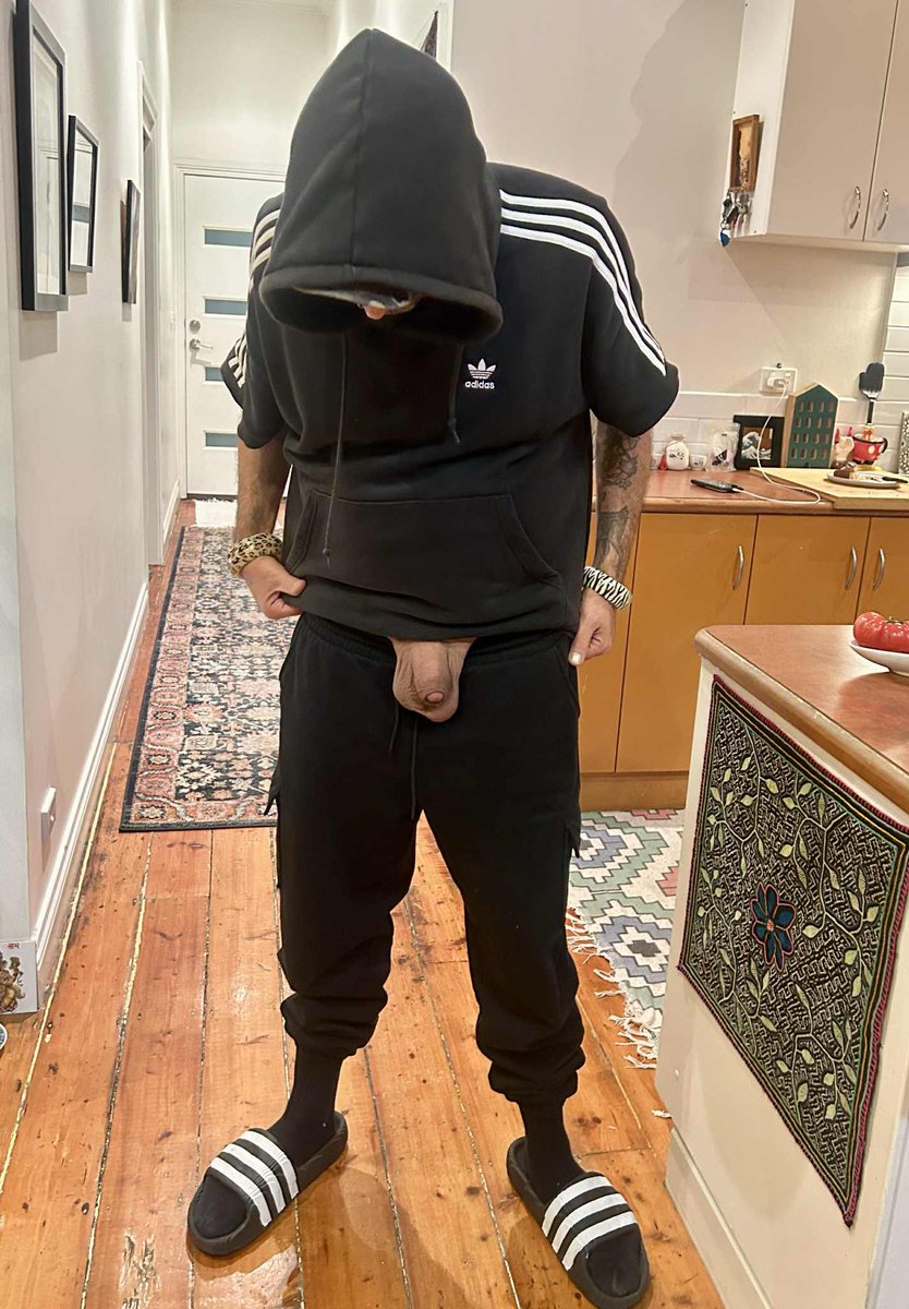 The big logs out! 🍆🥚🥚