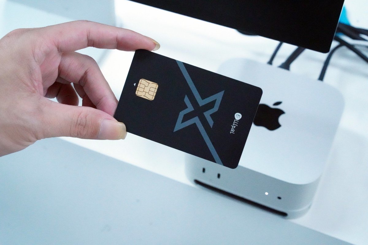 Mac for work.
X Card for crypto.
What’s on your desk? 👀