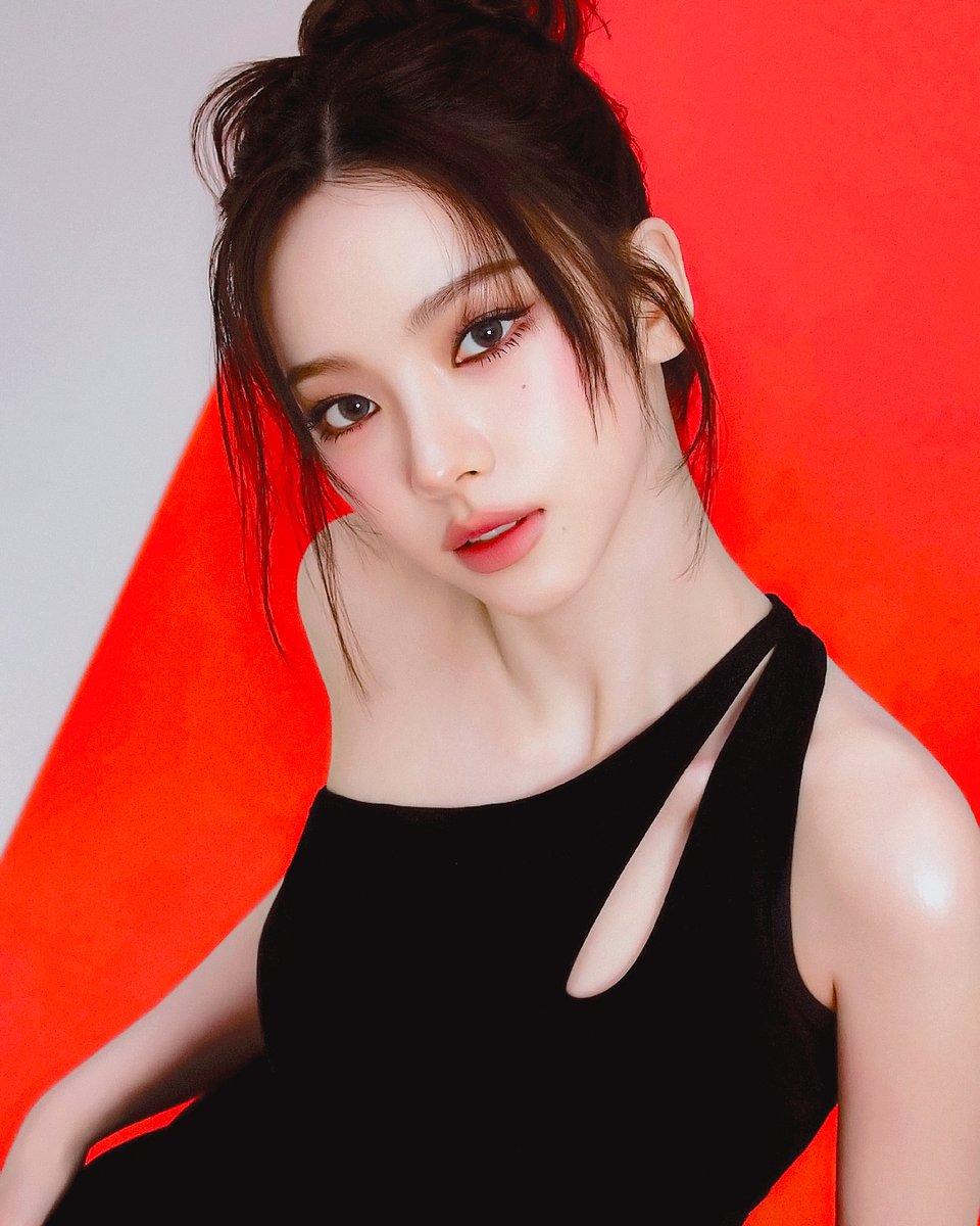 hover0110's tweet photo. #aespa #에스파 #KARINA #카리나 https://t.co/SpEdE9FNwL