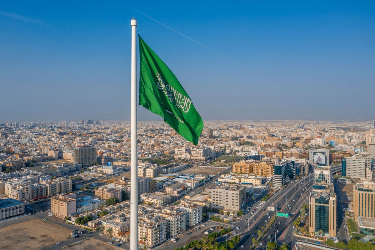 N_abdalkarim's tweet photo. هل سألت نفسك يوماً لماذا #المملكة_العربية_السعودية  أعظم وأهم دولة في العالم؟ https://t.co/cl9KbNTQCu