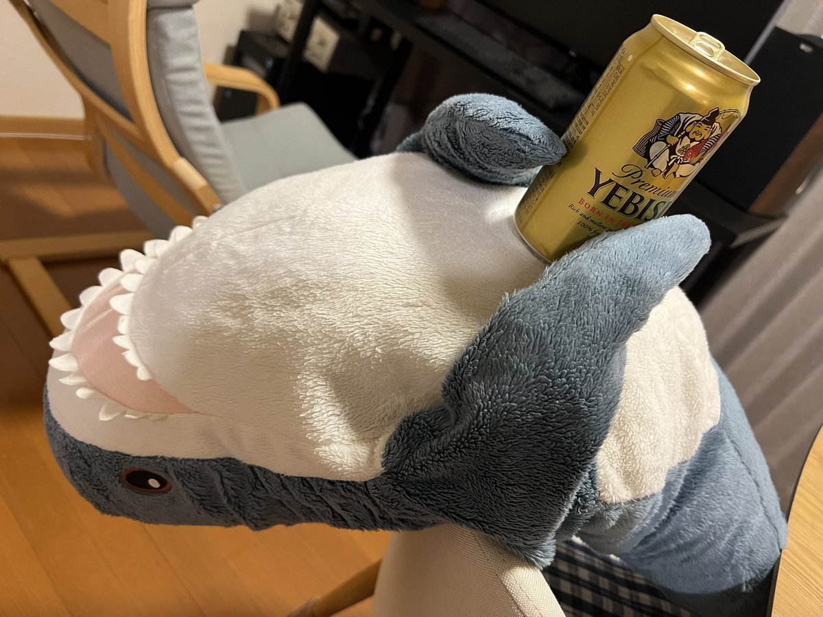 술 더 갖고 오라꼬! 내가 가오가 없지 돈이 없나? 어?