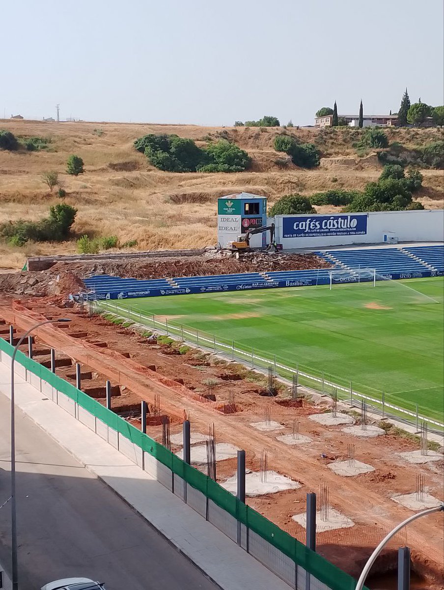 Demolición en marcha 👀‼️

🗣️: <a href="/RadioGachi/">Radio Gachi 💛💚🤍❤️💙</a>